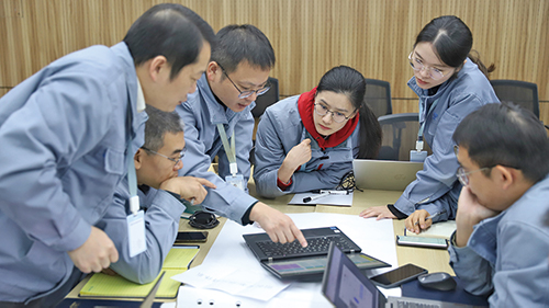 公司舉行中級幹部培訓班結業彙報